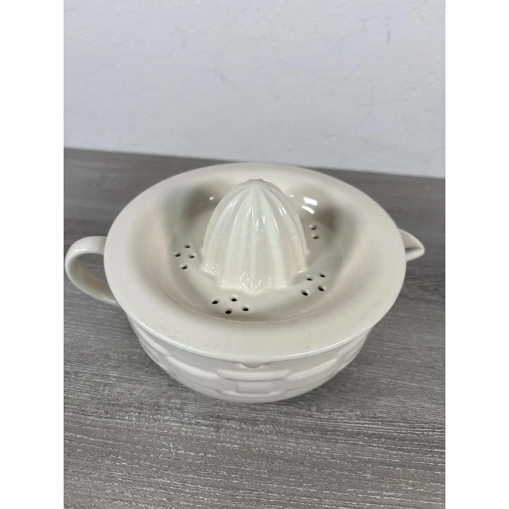 Longaberger Pottery Woven Traditions Ivory Ceramic Juicer Reamer 2 Piece Set